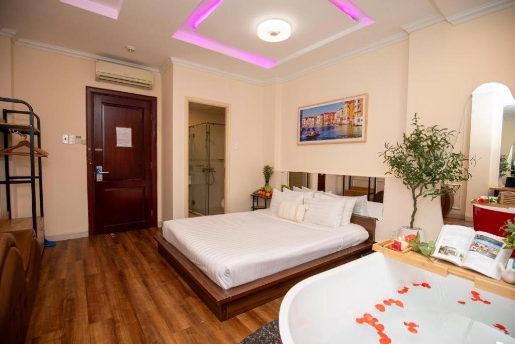 Quy Hung Hotel Central Ho-Chi-Minh-Stadt Exterior foto
