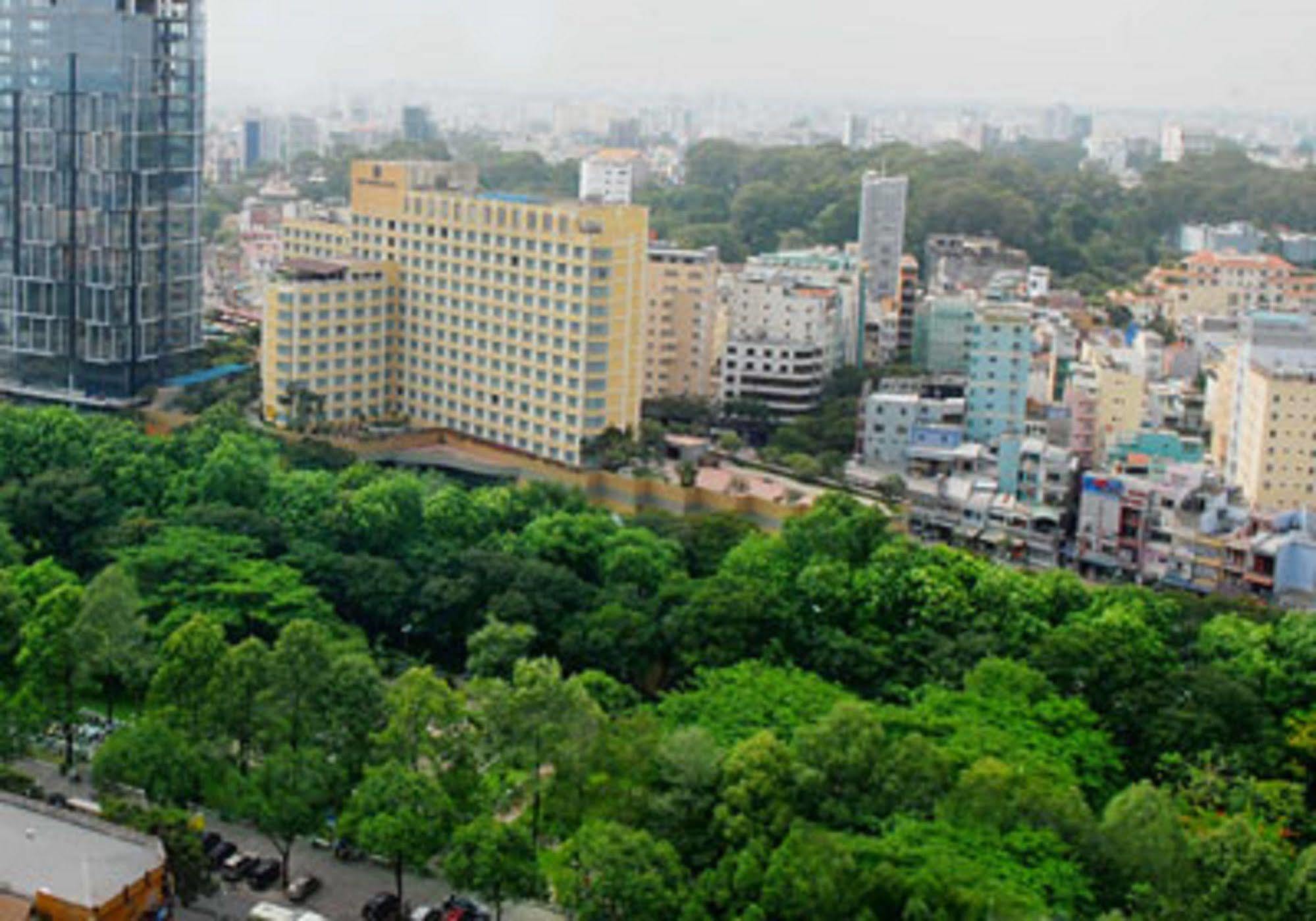 Quy Hung Hotel Central Ho-Chi-Minh-Stadt Exterior foto